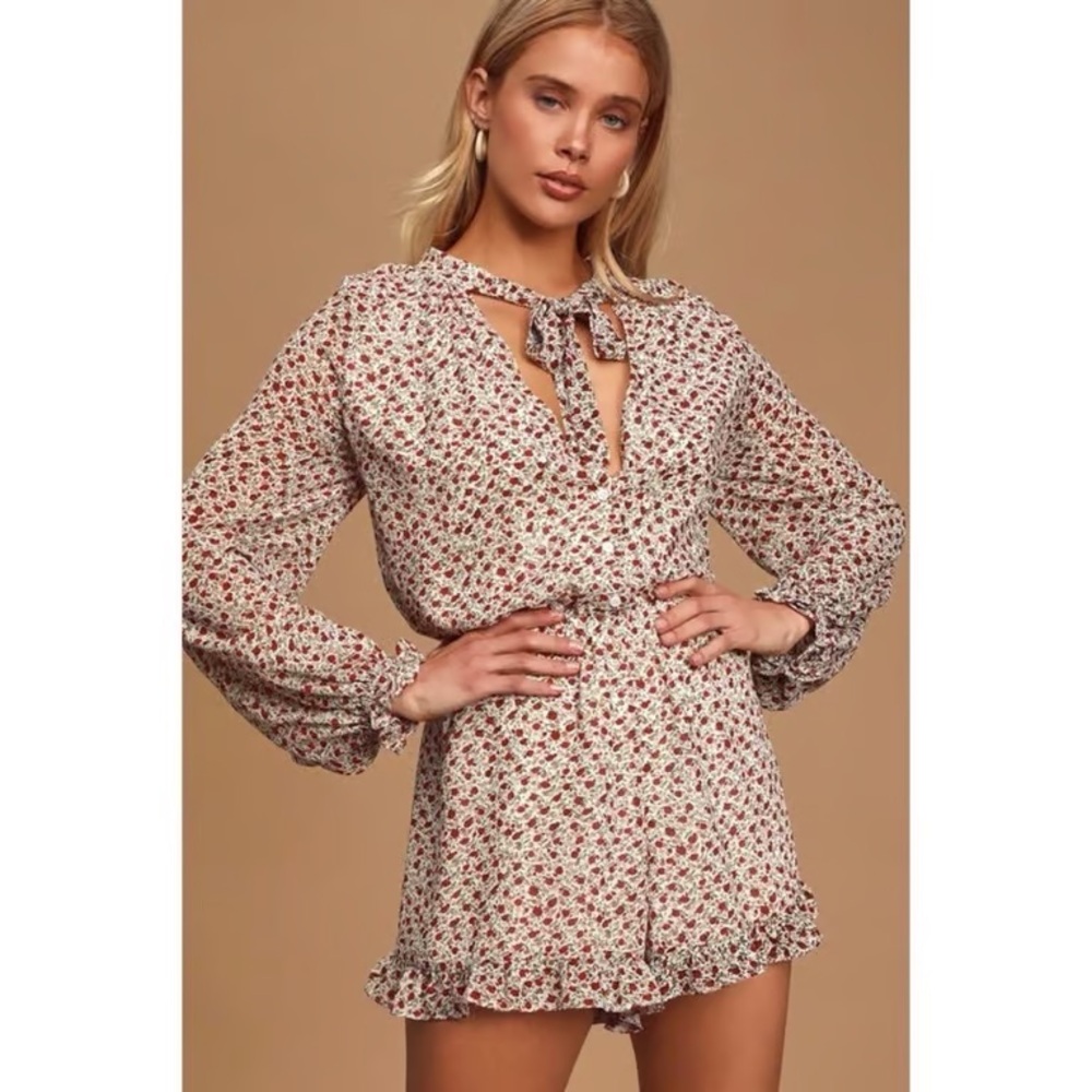 Lulu's Floral Long Sleeve Romper